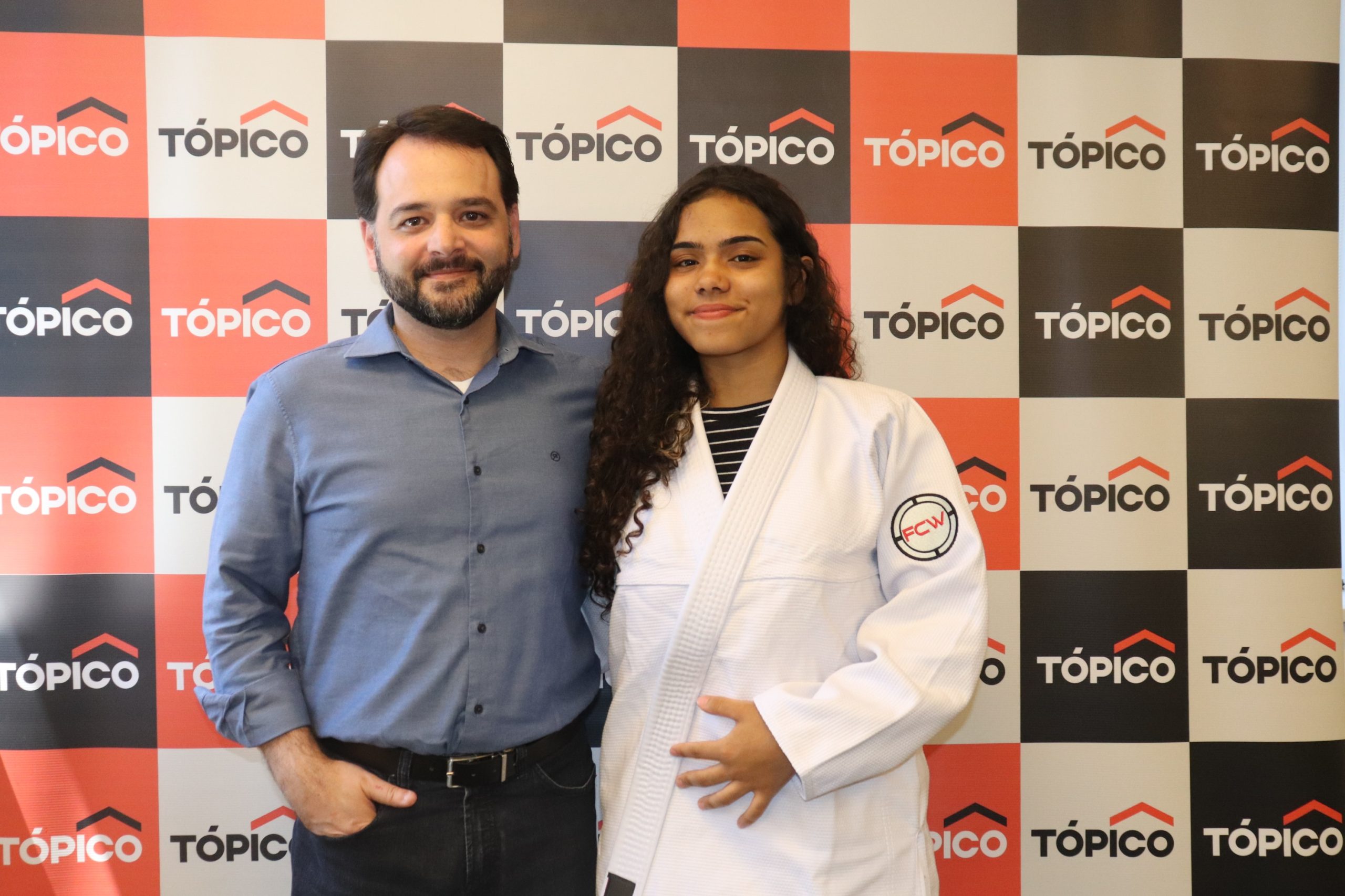 Tópico anuncia patrocínio a Astrid Carloto, jovem revelação do Jiu Jitsu